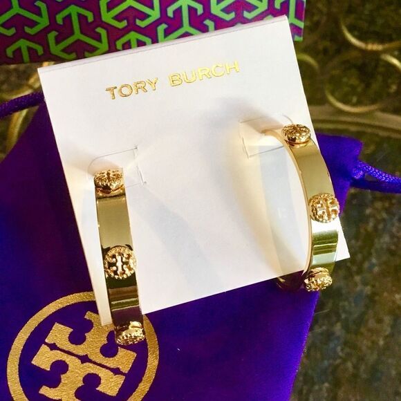 TORY BURCH KIRA 18K GOLD PLATED HOOPS EARRINGS - Picture 4 of 4